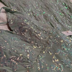 NWT Windsor Mint Green Sequin Formal Gown Size Small